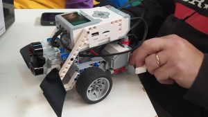 Con el apoyo de una petrolera, dictarán un taller de robótica para chicos en Catriel