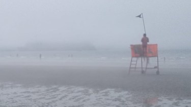 La bruma cubrió la playa de Puerto Madryn. Foto: Gentileza El Chubut. 