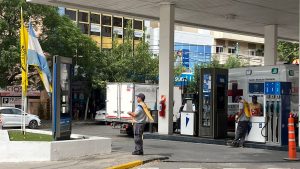 Aumento de combustibles en Neuquén: ya rigen los nuevos precios en los surtidores