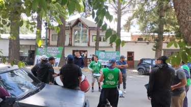 Los trabajadores realizan una protesta en el municipio. Foto: Archivo (Gentileza) 