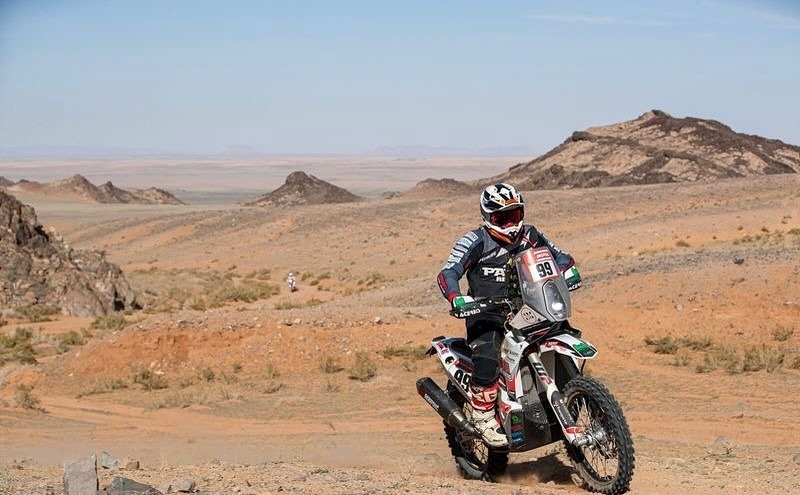 Santiago Rostan se acerca al objetivo de completar el recorrido del Dakar 2024.  