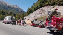 Imagen de Una familia de Chile volcó sobre la Ruta 231, cerca de Villa La Angostura: una mujer herida