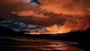 Incendio en el parque nacional Los Alerces: el fuego sigue avanzando y piden más brigadistas