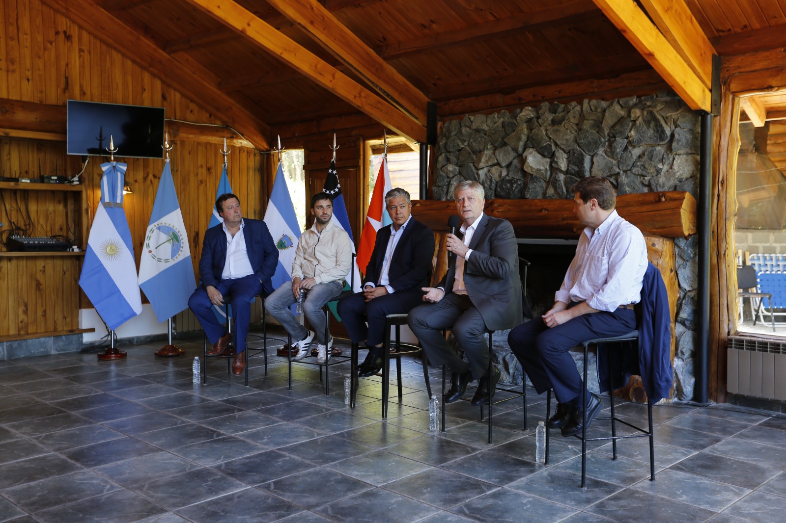 El gobernador de La Pampa, Sergio Ziliotto, dijo que la barrera sanitaria ahora quedó bajo la alfombra. (APN)