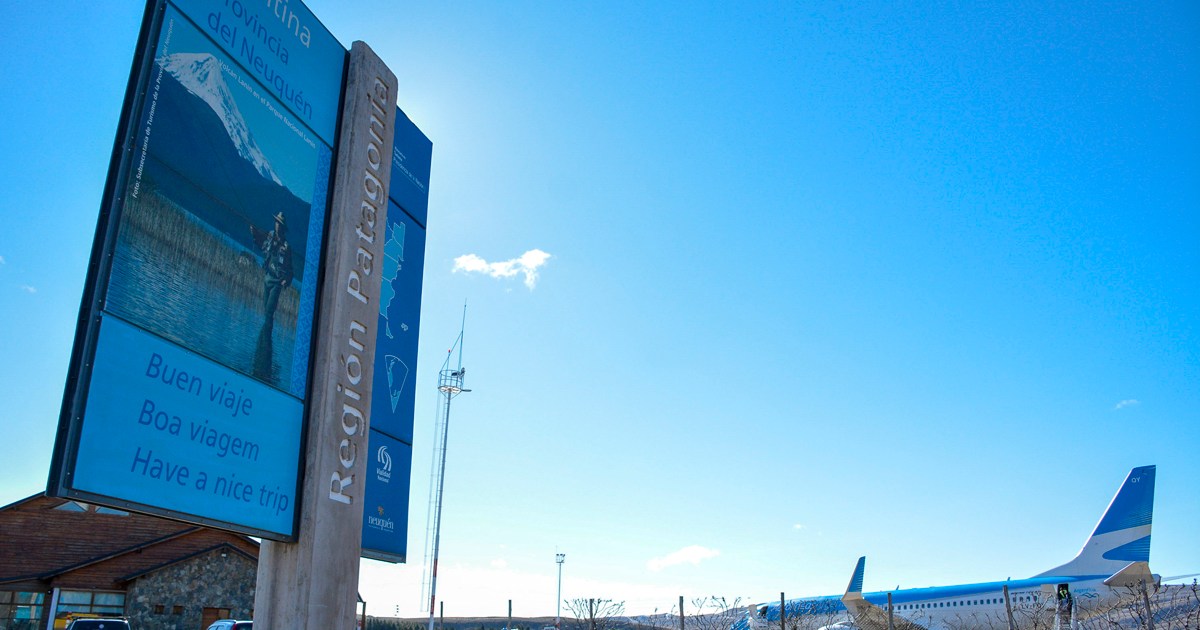 How much does it cost to fly to San Martín de los Andes Breaking