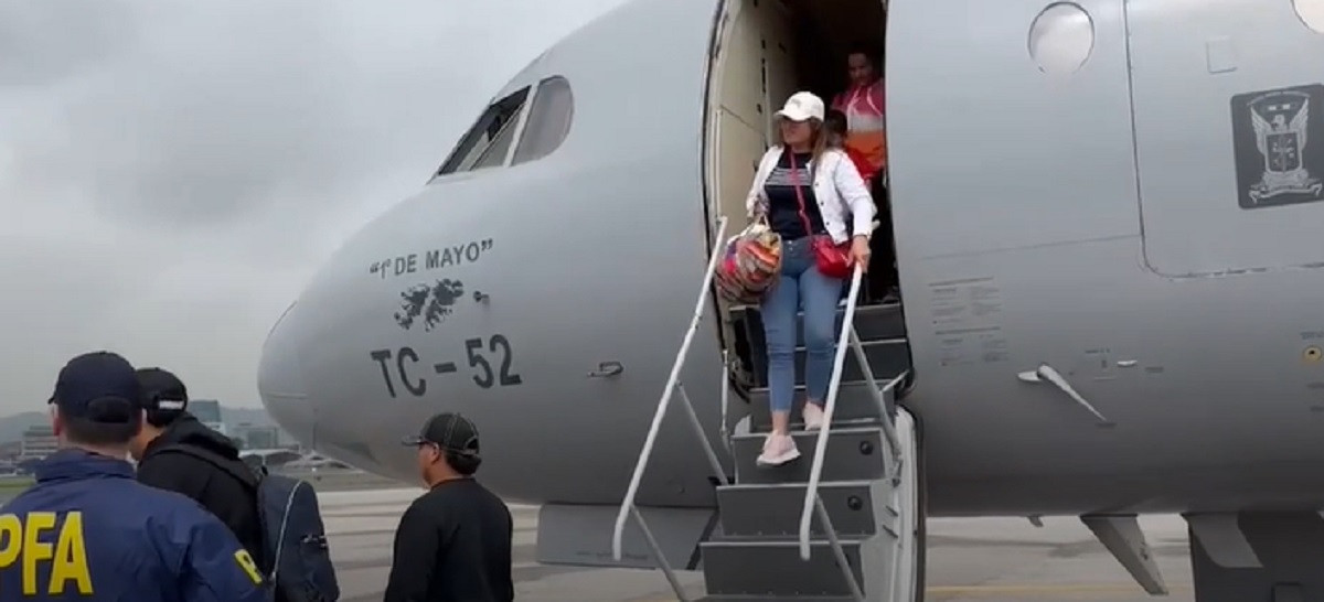 La familia del narco "Fito" Macías llega a Ecuador. Foto: Captura de Video.  