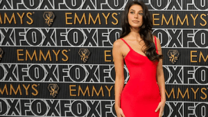 Camila Morrone orgullosa de sus orígenes argentinos en la alfombra roja de los Emmy