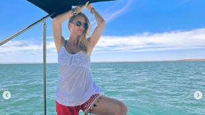 Nicole Neumann compartió exclusivas fotos de sus vacaciones en El Chocón, junto a Manu Urcera