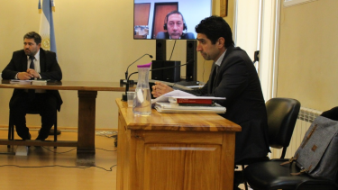 El fiscal Tomás Soto (a la derecha) formuló los cargos contra el imputado y el juez Sergio Pichetto los admitió. (foto de ARCHIVO)