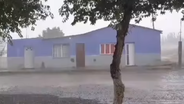 La tormenta seguirá a lo largo del día. 