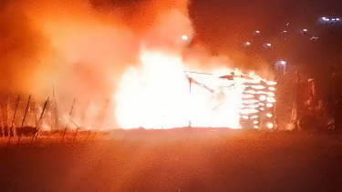 Perdió todo en un incendio en Roca. Buscan ayuda para la familia. Foto: gentileza