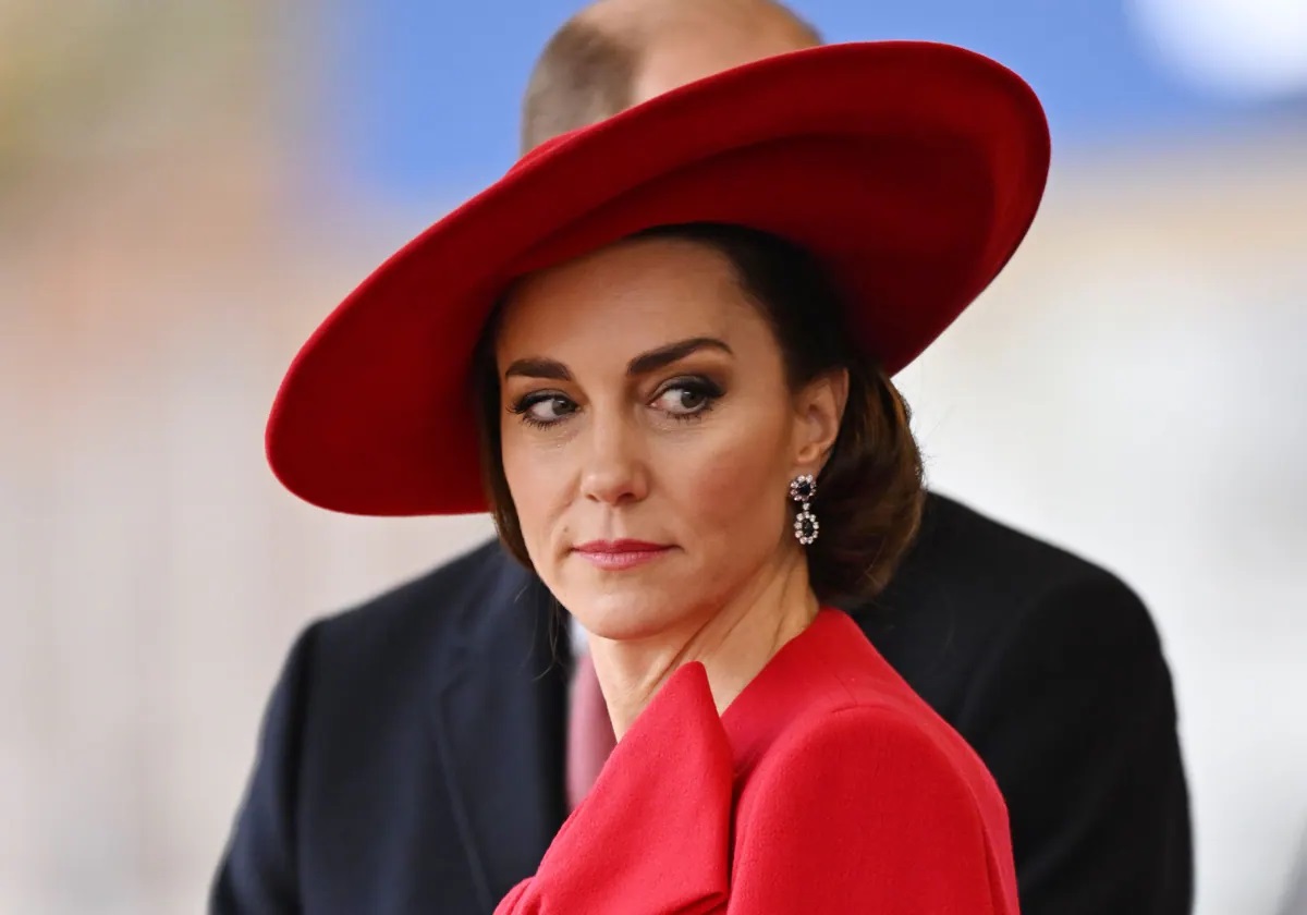 Kate Middleton permanece internada en The London Clinic.-