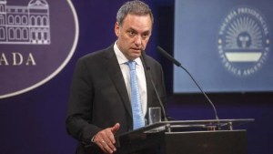 Adorni dijo que el Gobierno busca que las fuerzas armadas combatan el narcotráfico en Rosario