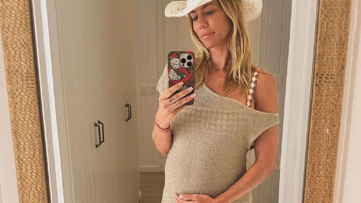 Nicole Neumann ya superó los cuatro meses de embarazo y espera ansiosa la llegada de su hijo con Manu Urcera.-
