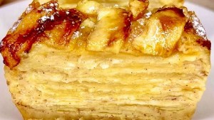 Cómo hacer una tentadora torta milhojas de manzanas
