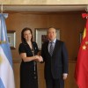 Imagen de Giro diplomático: Mondino se reunió con el embajador chino y destacó "el principio de una sola China"