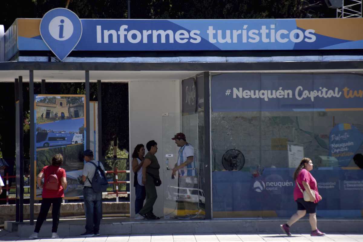 En las oficinas municipales de turismo también habrá operadores privados con sus ofertas (foto Matías Subat)