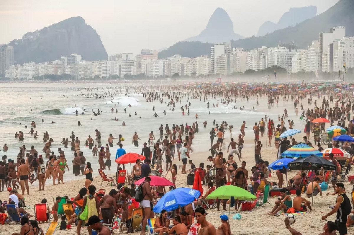 Las playas de Río de Janeiro, llenas de gente. 