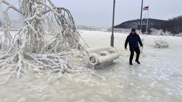 El frío golpea con fuerza en Paterson, Nueva Jersey. 