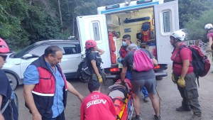Rescate de una turista de Córdoba, antes de fin de año, en un mirador de San Martín de los Andes