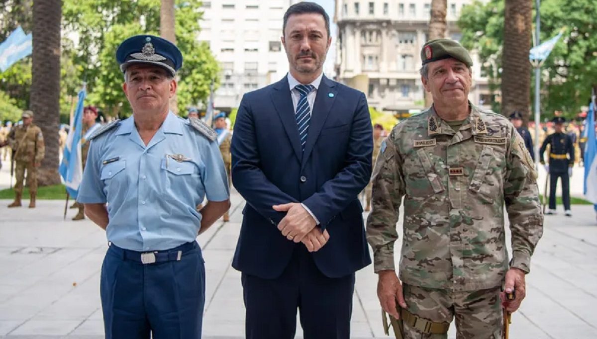 Luis Petri firmó la resolución que incrementa haberes mensuales del personal militar de las Fuerzas Armadas desde marzo.