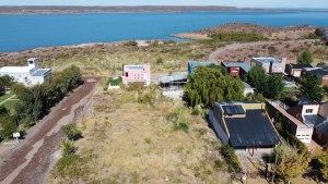 El drama de un barrio de El Chocón al que le cortan el agua todos los días, para abastecer a otros sectores