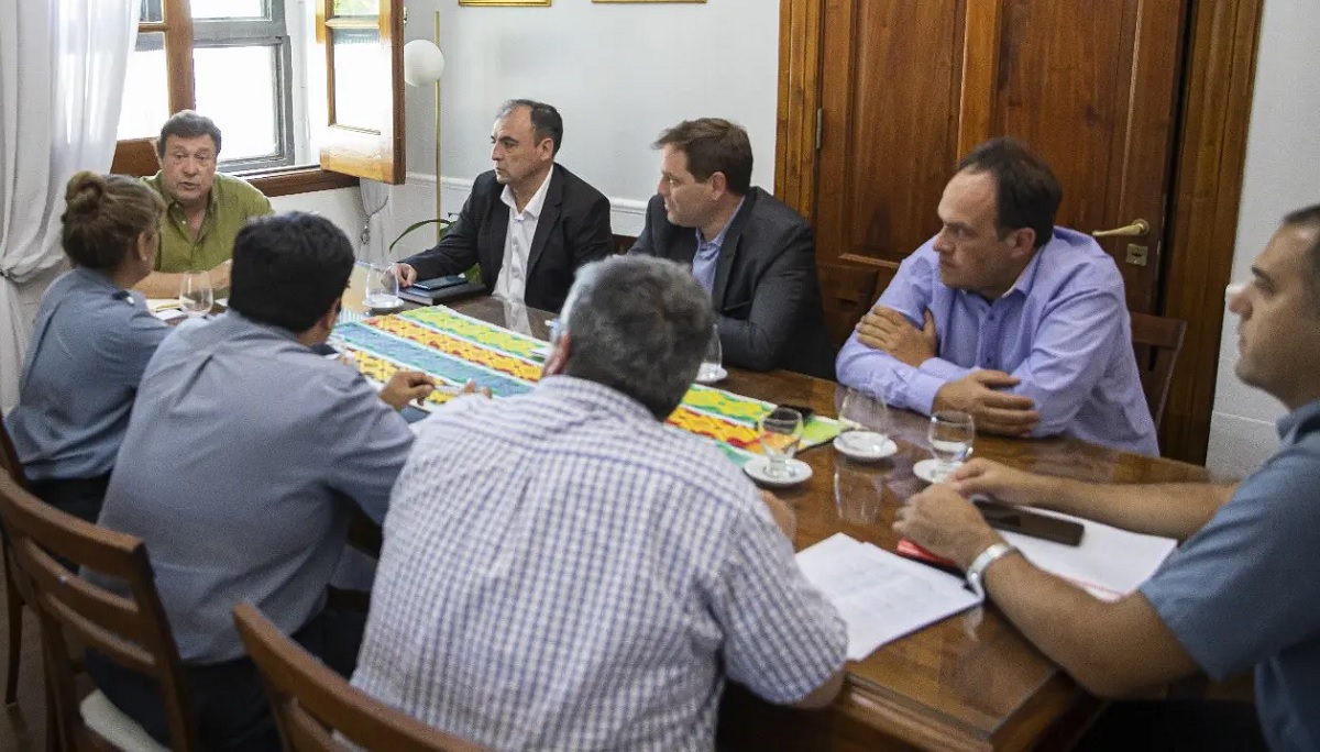 El gobernador mantuvo reuniones con la cúpula de la Policía de Río Negro y del Ministerio de Seguridad y Justicia. 