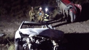 Una mujer grave y dos niños heridos en triple choque sobre la Ruta 237: un auto se incendió