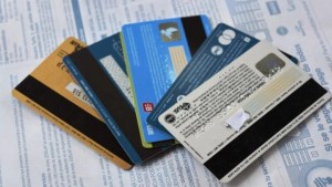 Compras con tarjeta de crédito: hay una nueva tasa de interés desde enero 2024