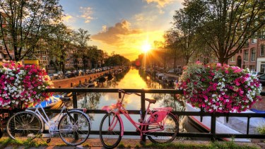 Amsterdam, Holanda, es uno de los destinos más románticos, ideales para un San Valentín.