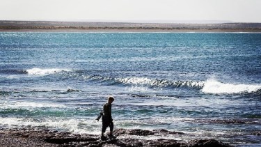 Un hermoso paraje perdido frente al mar que se niega a ser «un pueblo fantasma»