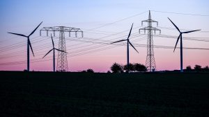 En 2023, el aporte de la generación eólica superó a la térmica en Europa