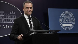 El gobierno de Milei insistirá en una reforma «que proteja a los jubilados de la inflación», dijo Adorni