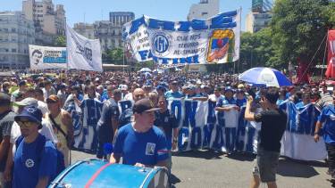 Trabajadores de la carne cerraron un acuerdo salarial que supera el 300% de aumento. 