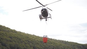 Bariloche y el incendio en el parque Nahuel Huapi: esperan que el tiempo ayude este jueves