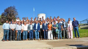 Rolando Figueroa e intendentes de Neuquén firmaron un «pacto de gobernanza» para defender los intereses de la Provincia