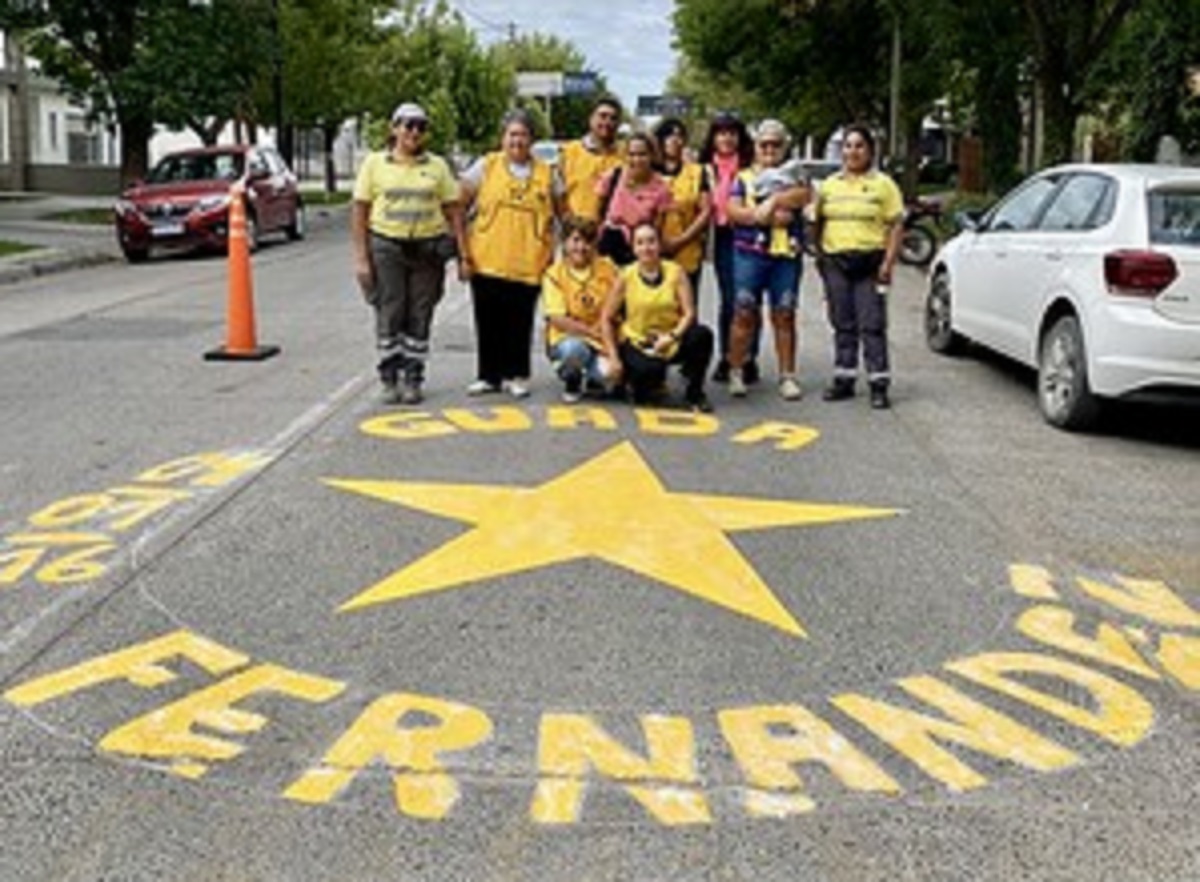 La fundación Estrellas Amarillas realizó un nuevo trabajo en Cipolletti. Foto: Gentileza.