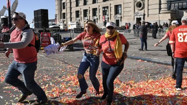 Tras el tiroteo en el desfile del Super Bowl, Biden pidió que se prohíban las armas de asalto