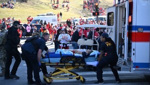Tiroteo en los festejos de los Kansas Chiefs por el Super Bowl, en Estados Unidos: hay un muerto y varios heridos