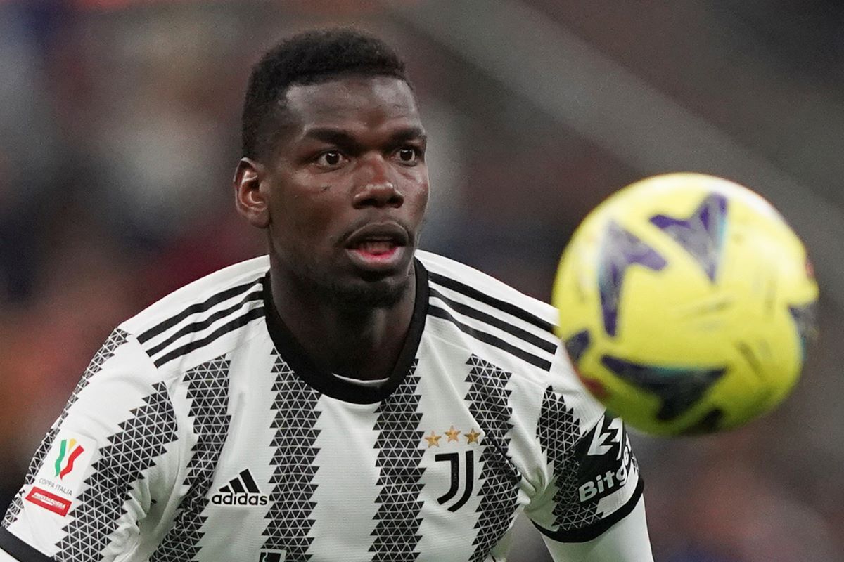 El jugador de Juventus, de 31 años, podría anticipar su retiro del fútbol. (AP)