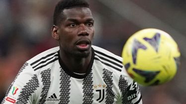 El jugador de Juventus, de 31 años, podría anticipar su retiro del fútbol. (AP)