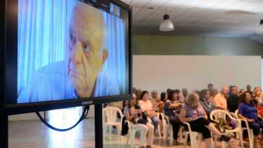 El ex juez Pedro Duarte siguió todas las audiencias por zoom (foto Cecilia Maletti)