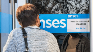 Anses: qué jubilados y pensionados cobran un doble bono en febrero 2024
