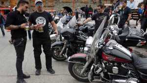 El encuentro Harley Davidson acelera en Bariloche con caravanas y exhibiciones