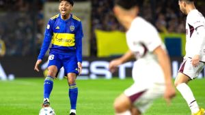 Lanús le ganó a Boca (2-1) y lo dejó complicado en la previa del Súper