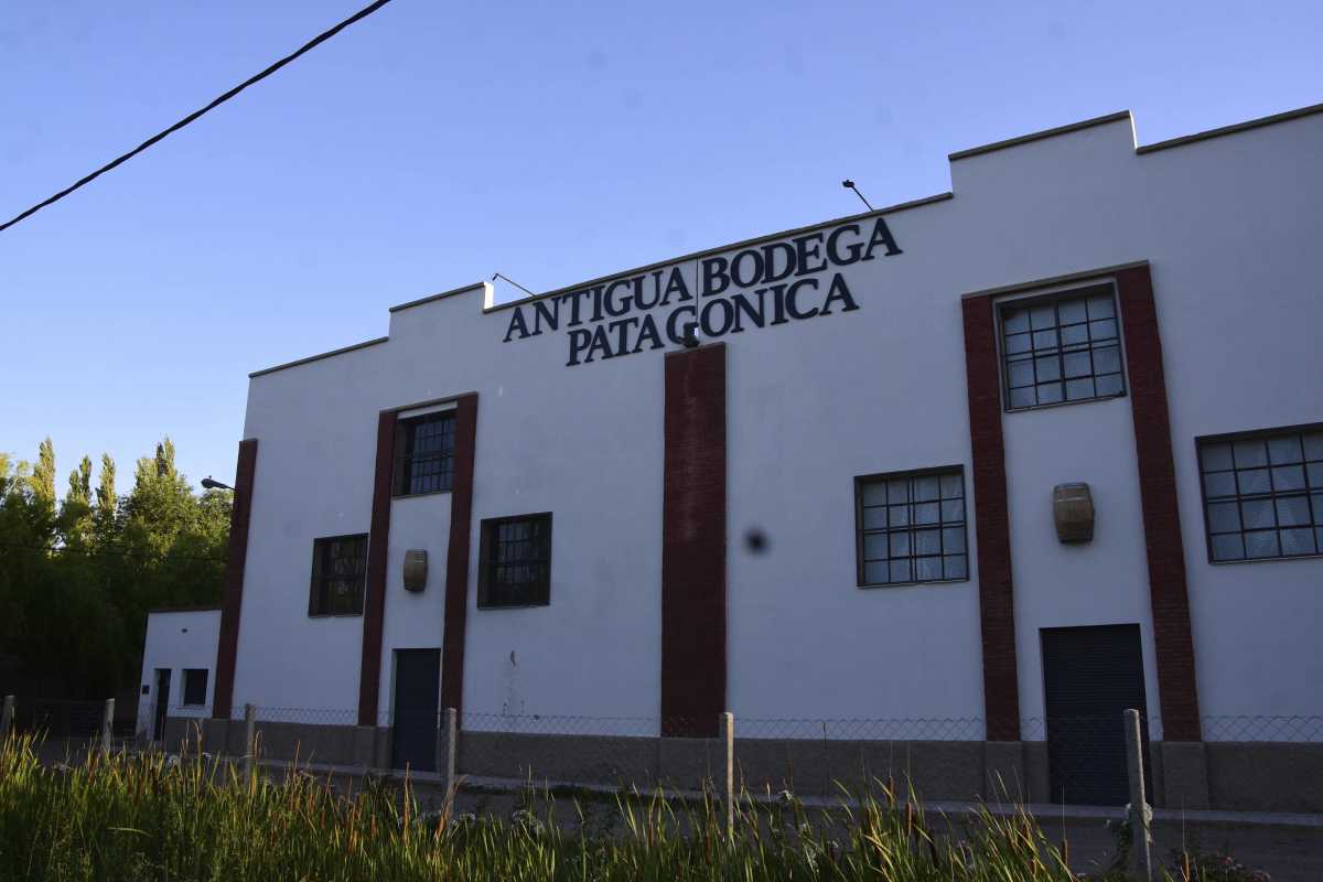 La fachada actual de la bodega recuperada por la familia Banacloy. Fotos: Andrés Maripe