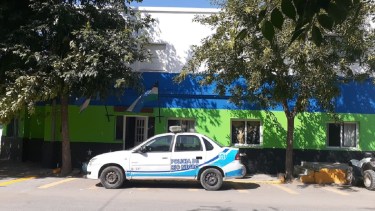 Los dos hombres fueron detenidos por efectivos de la Comisaría 39 de El Cóndor.