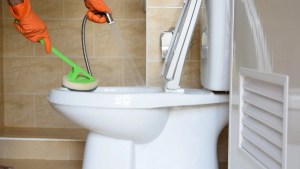 Empleadas domésticas: Dos claves para saber si habrá aumentos de sueldo en marzo 2024