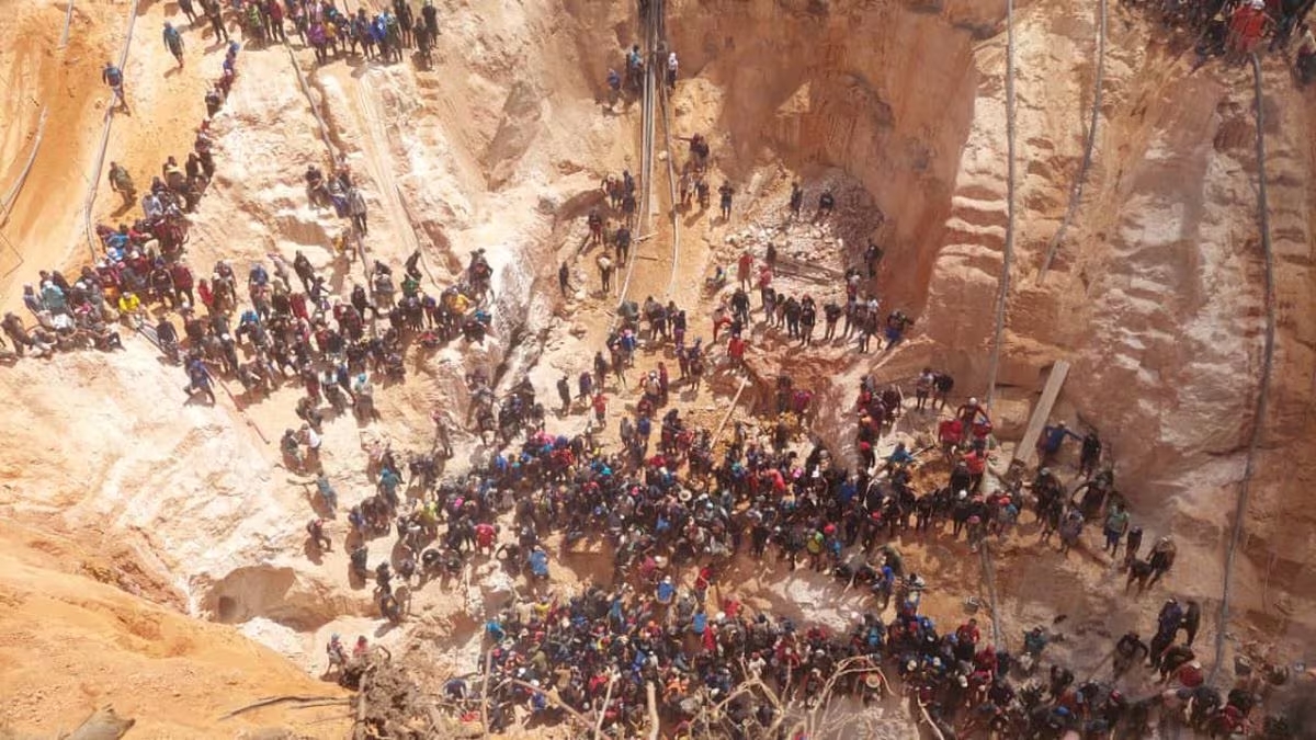 Murieron al menos 25 personas en Venezuela tras el derrumbe de una mina ilegal