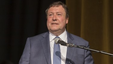 Weretilneck se reunió con intendentes y legisladores peronistas para discutir sobre obras públicas